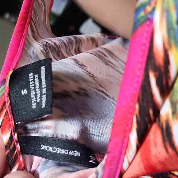 New directions Flowy Abstract Diamond Print Tank - Picture 6 of 8